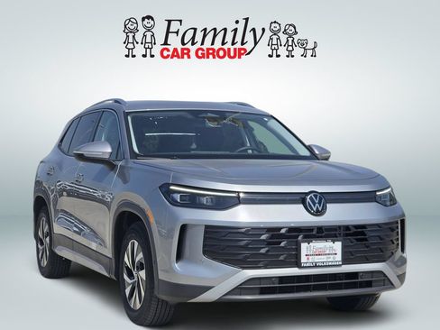 New 2026 Volkswagen Tiguan S FWD image 2