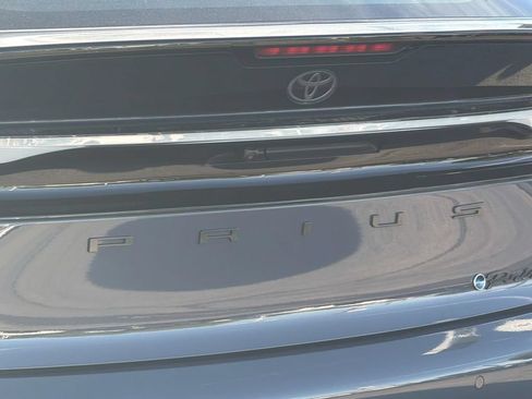 Certified 2023 Toyota Prius Prime FWD image 6