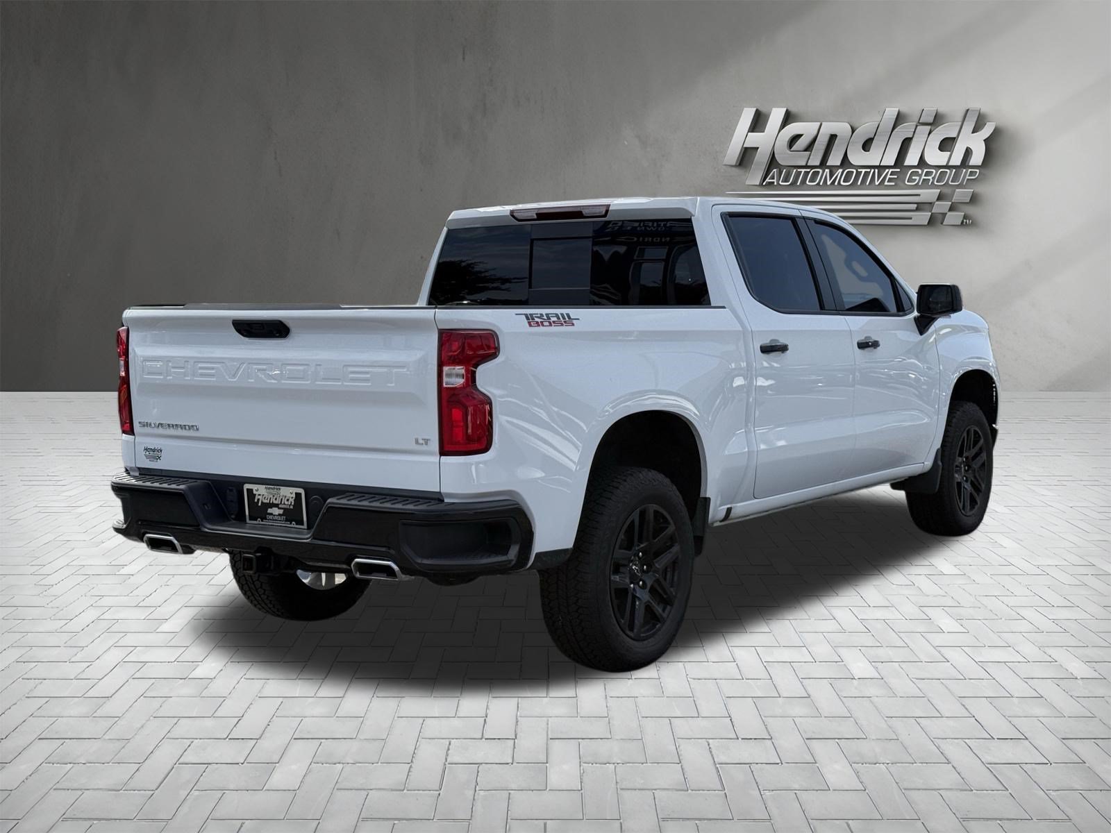 Used 2026 Chevrolet Silverado 1500 LT Trail Boss w/ Convenience Package II AWD/4WD image 10