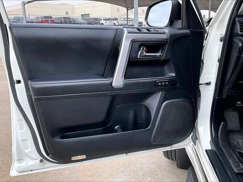 Used 2020 Toyota 4Runner Limited image 24