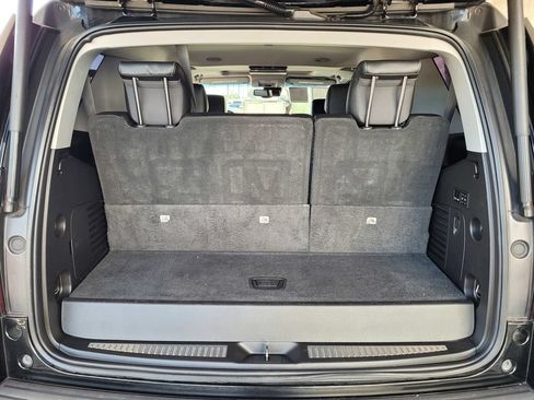 Used 2018 Chevrolet Tahoe Premier AWD/4WD image 6