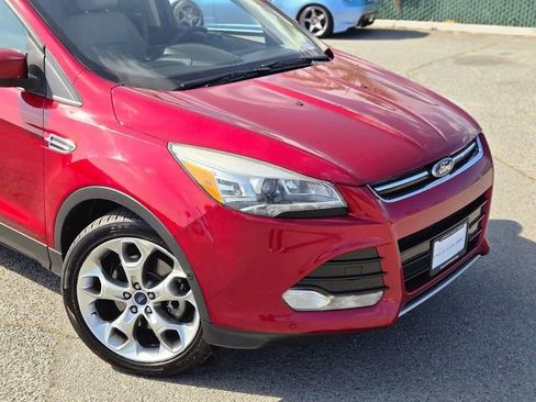 Used 2016 Ford Escape Titanium w/ Equipment Group 301A image 3