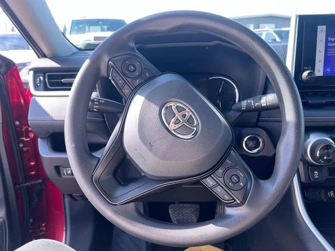 Used 2025 Toyota RAV4 XLE image 14