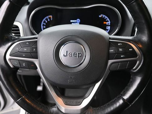 Used 2020 Jeep Grand Cherokee Limited image 19