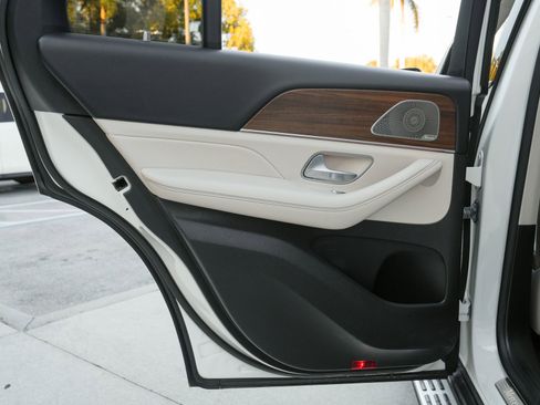 Used 2022 Mercedes-Benz GLE 350 image 33