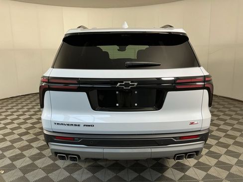 New 2026 Chevrolet Traverse Z71 w/ Enhanced Driving Package AWD/4WD image 12