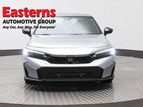 Used 2025 Honda Civic Sport image 2