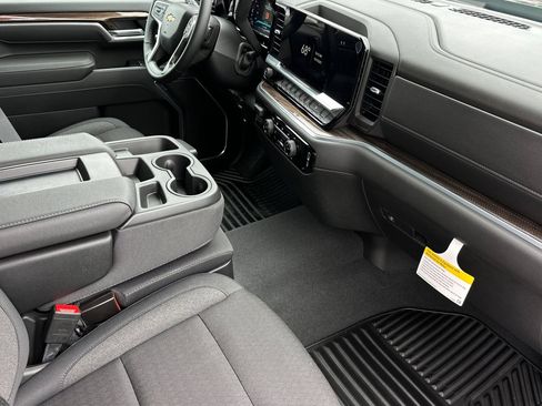 New 2026 Chevrolet Silverado 3500 LT image 15