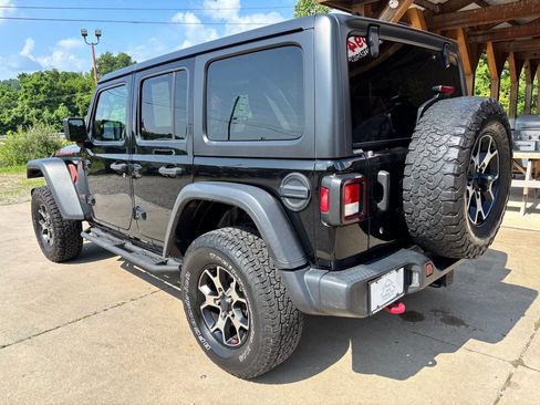 Used 2020 Jeep Wrangler Unlimited Rubicon w/ Cold Weather Group AWD/4WD image 3