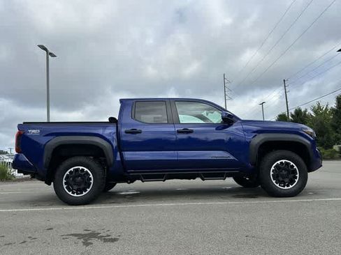 Used 2024 Toyota Tacoma TRD Off-Road AWD/4WD image 3