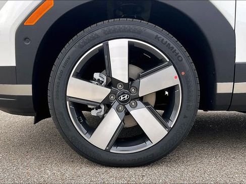 New 2026 Hyundai Santa Fe Limited FWD image 12