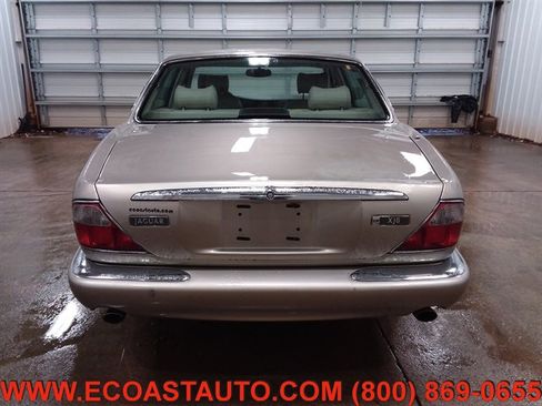 Used 1998 Jaguar XJ8 image 8
