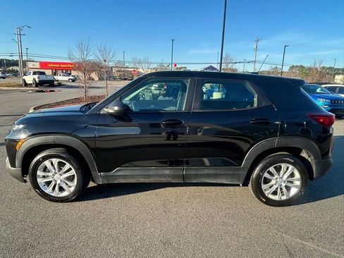 Used 2023 Chevrolet TrailBlazer LS FWD image 32
