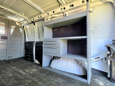 Used 2020 Chevrolet Express 2500 w/ Communications Package image 9