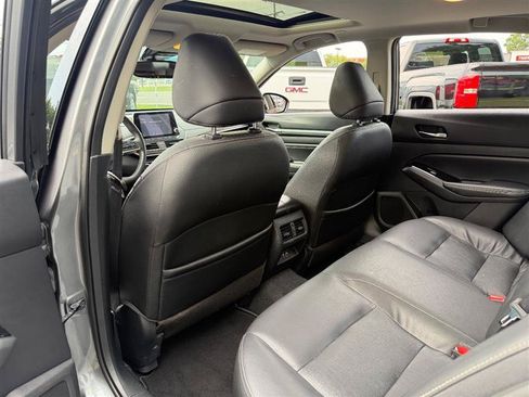 Used 2020 Nissan Altima 2.0 Platinum FWD image 21