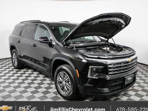 Certified 2025 Chevrolet Traverse LT AWD/4WD image 34
