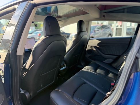 Used 2021 Tesla Model 3 Long Range AWD/4WD image 12