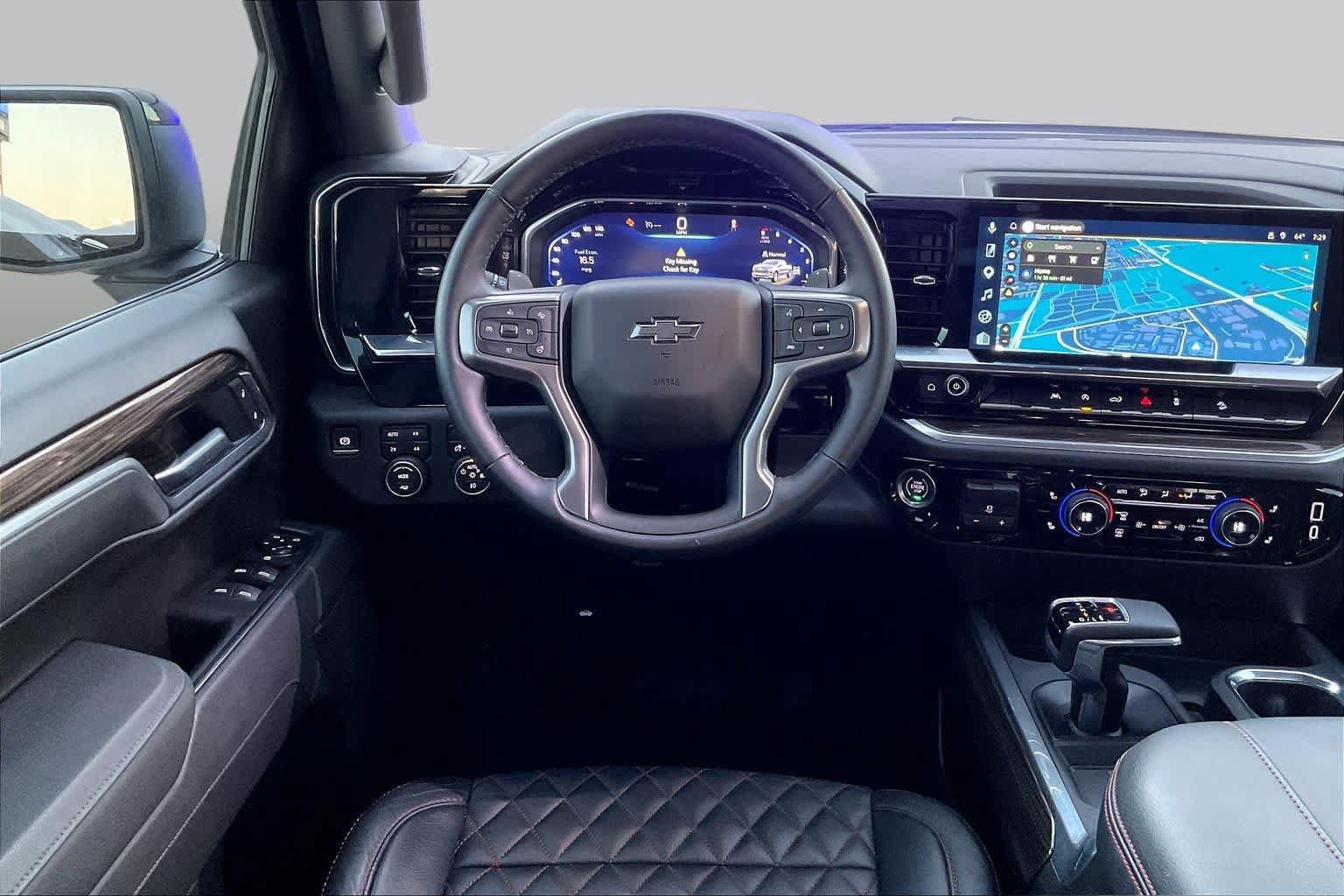 Used 2025 Chevrolet Silverado 1500 RST AWD/4WD image 7