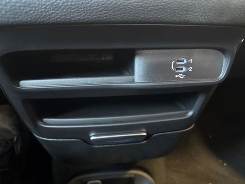 New 2026 Chrysler Pacifica Select image 31