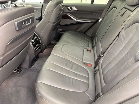 Used 2019 BMW X5 xDrive40i w/ M Sport Package AWD/4WD image 26