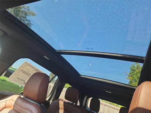 New 2026 Lincoln Aviator Reserve image 16