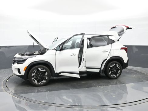 Used 2024 Kia Seltos SX image 48