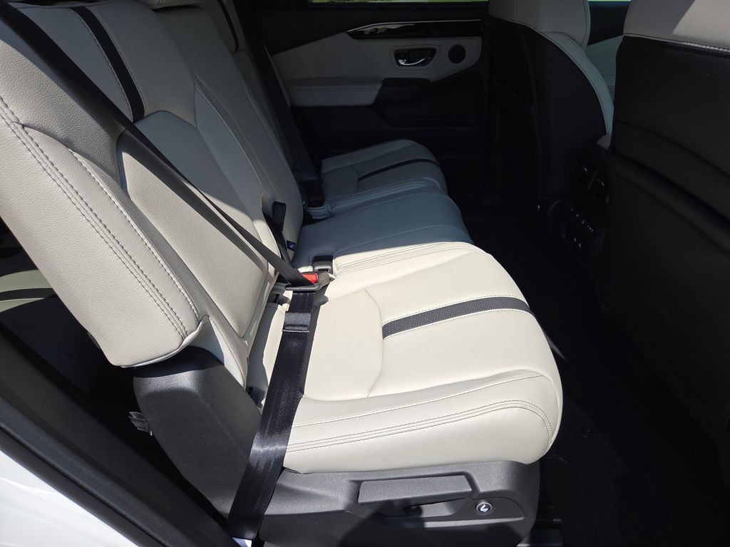 New 2026 Honda Pilot EX-L image 28