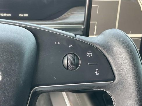 Used 2022 Tesla Model X image 9