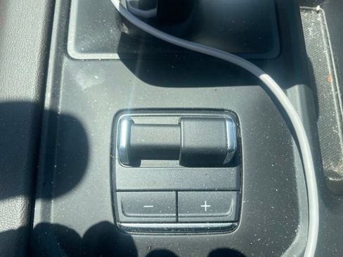 Used 2024 GMC Sierra 1500 Denali w/ Technology Package AWD/4WD image 14