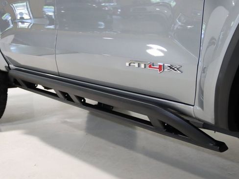 Used 2023 GMC Canyon AT4X image 9