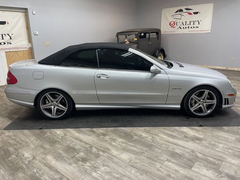 Used 2007 Mercedes-Benz CLK 63 AMG Cabriolet image 21