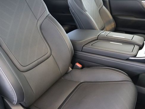 Certified 2025 INFINITI QX80 Luxe image 47