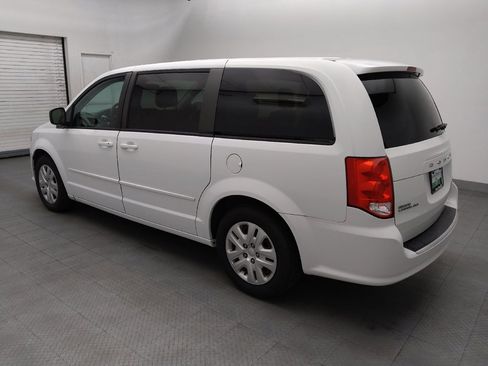 Used 2016 Dodge Grand Caravan SE w/ Quick Order Package 29E SE FWD image 3