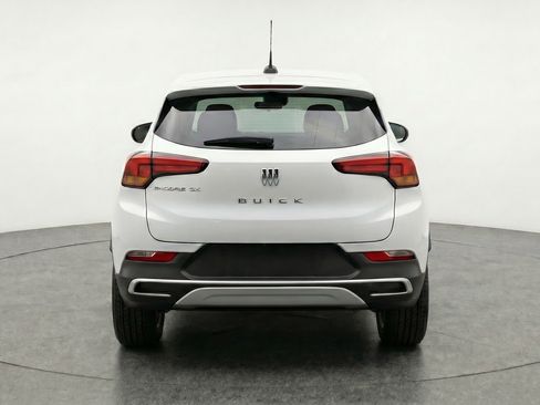 Used 2025 Buick Encore GX Preferred AWD/4WD image 7