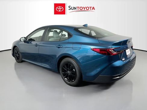 Used 2026 Toyota Camry LE image 6