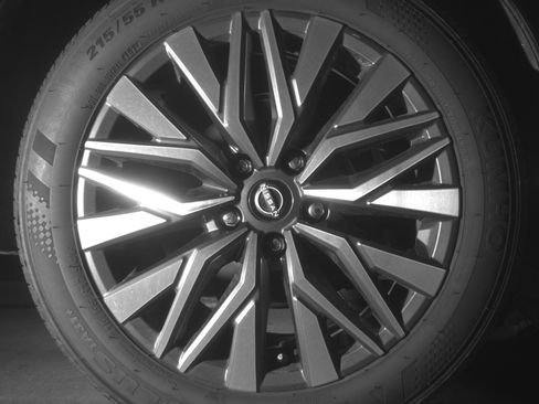 Used 2025 Nissan Altima 2.5 SV image 15