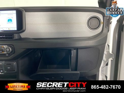 Used 2025 Jeep Wrangler Sport AWD/4WD image 31