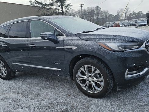 Used 2020 Buick Enclave Avenir w/ Avenir Technology Package image 3