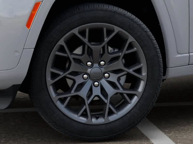 New 2026 Jeep Grand Cherokee Summit w/ Obsidian Package AWD/4WD image 8
