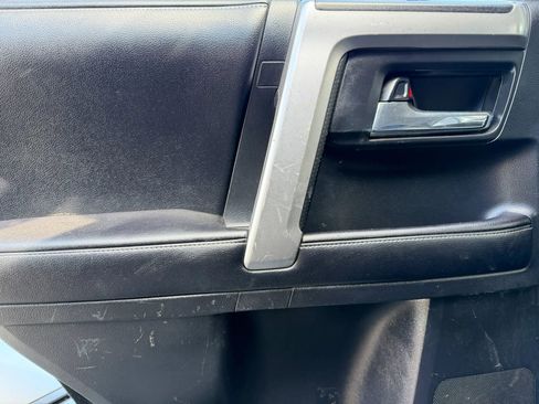 Used 2016 Toyota 4Runner SR5 image 11