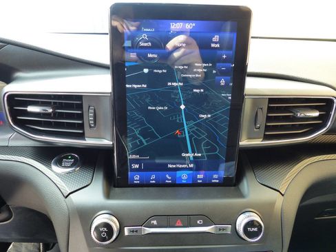 Used 2020 Ford Explorer ST w/ ST Street Pack image 43