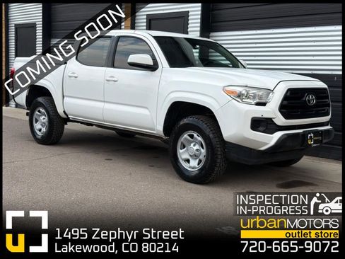 Used 2017 Toyota Tacoma SR w/ Tow Package AWD/4WD image 1