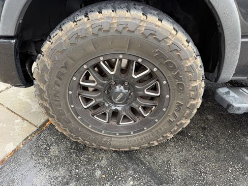 Used 2013 Ford F150 FX4 w/ Mid Equipment Group AWD/4WD image 4
