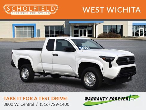Used 2024 Toyota Tacoma SR image 1