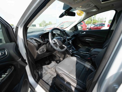 Used 2016 Ford Escape Titanium w/ Equipment Group 301A AWD/4WD image 8