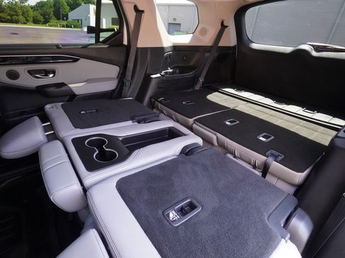 Used 2025 Honda Pilot Touring image 26