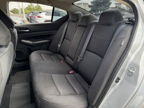 Used 2022 Nissan Altima 2.5 SV FWD image 27