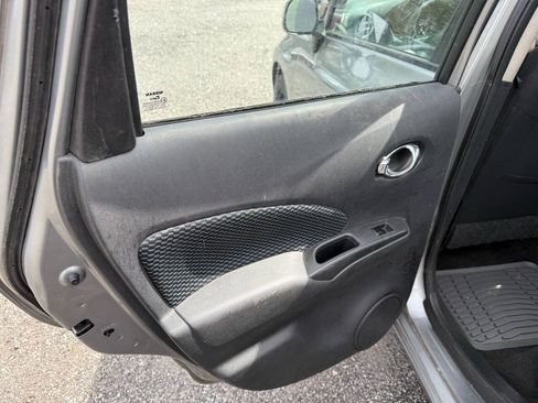Used 2014 Nissan Versa Note SV FWD image 15