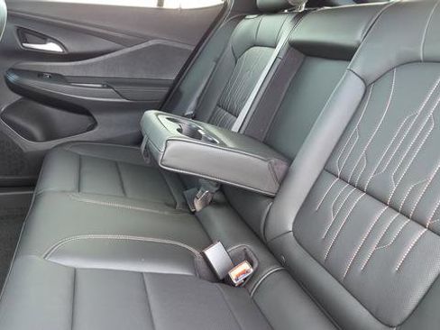 New 2026 Buick Envista Avenir image 24