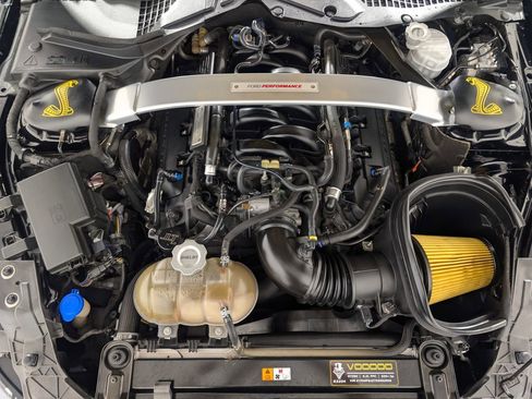 Used 2019 Ford Mustang Shelby GT350 w/ Technology Package image 7